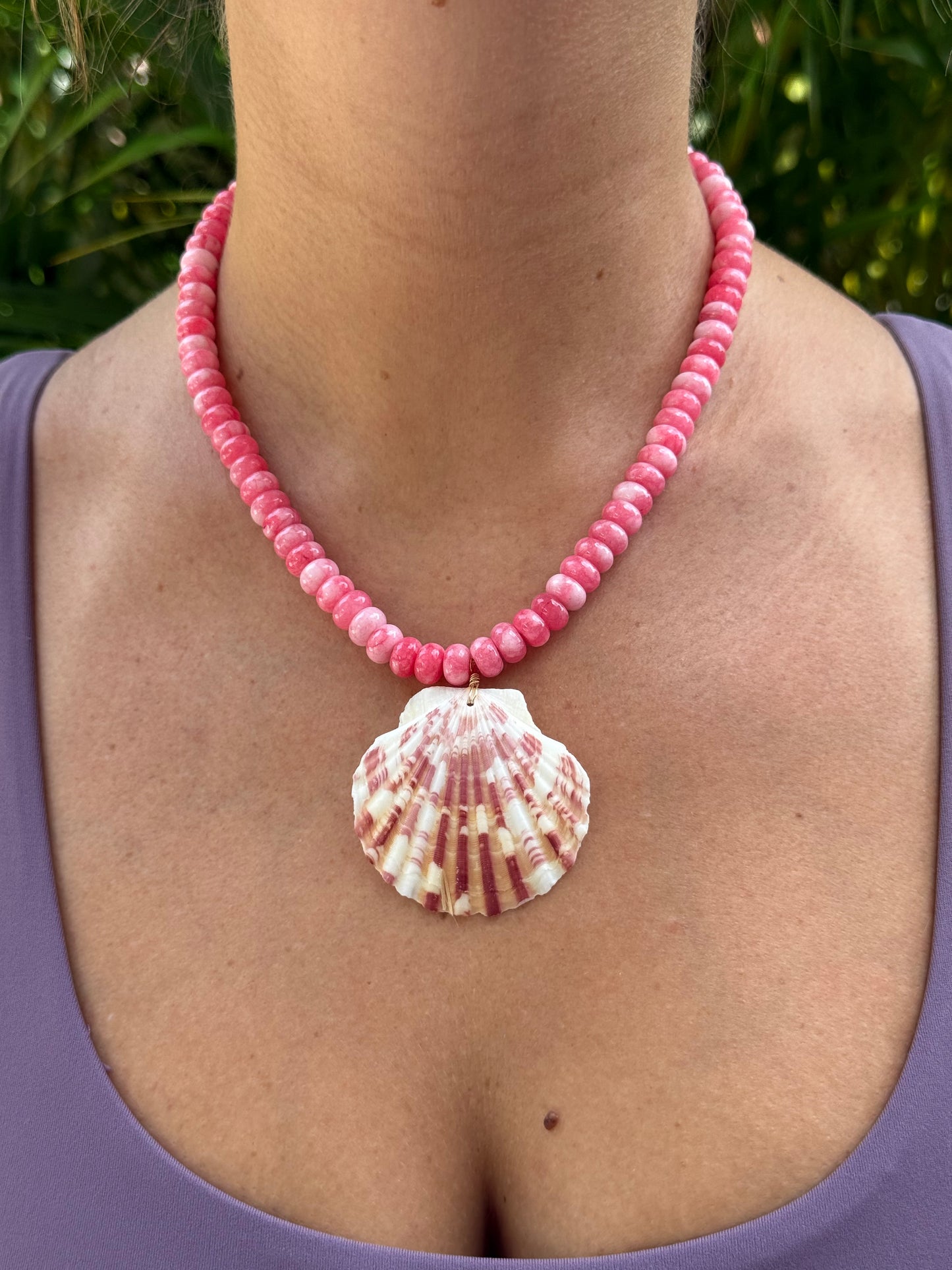 Pink Marbled Beaded Scallop Shell Necklace