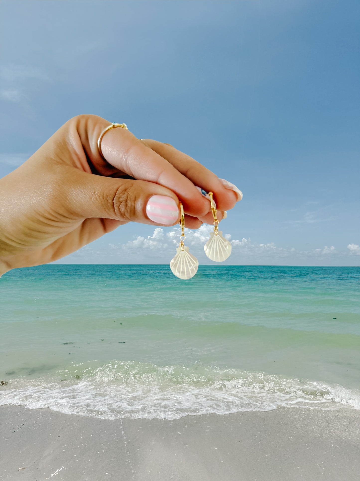 Small Mother of Pearl Shell Earrings