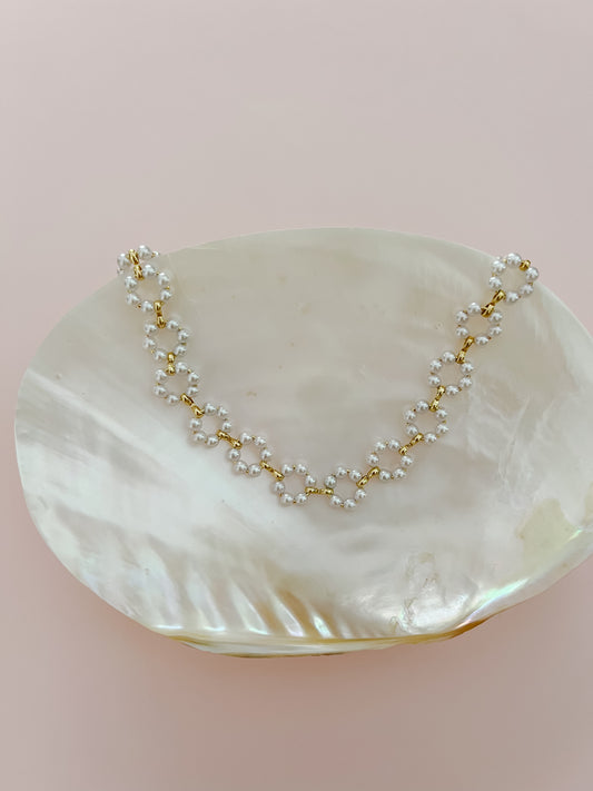 Pearly Girly Necklace