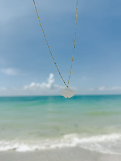 Mother of Pearl Shell Fan Necklace