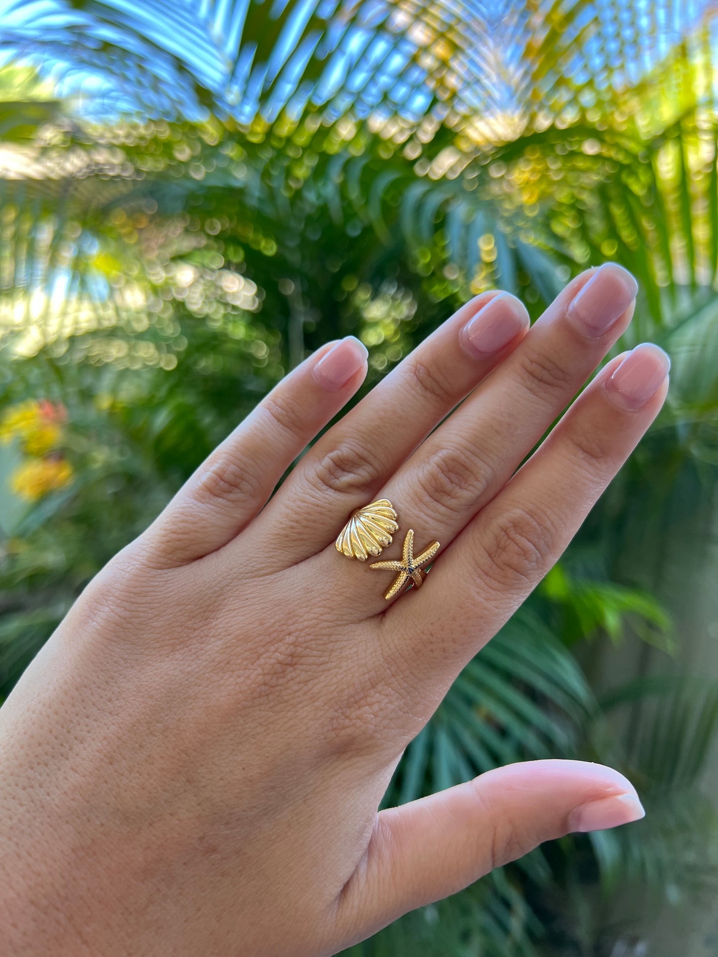 Adjustable Gold Seashell and Starfish Ring