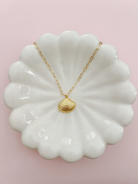 Gold Venus Shell Necklace