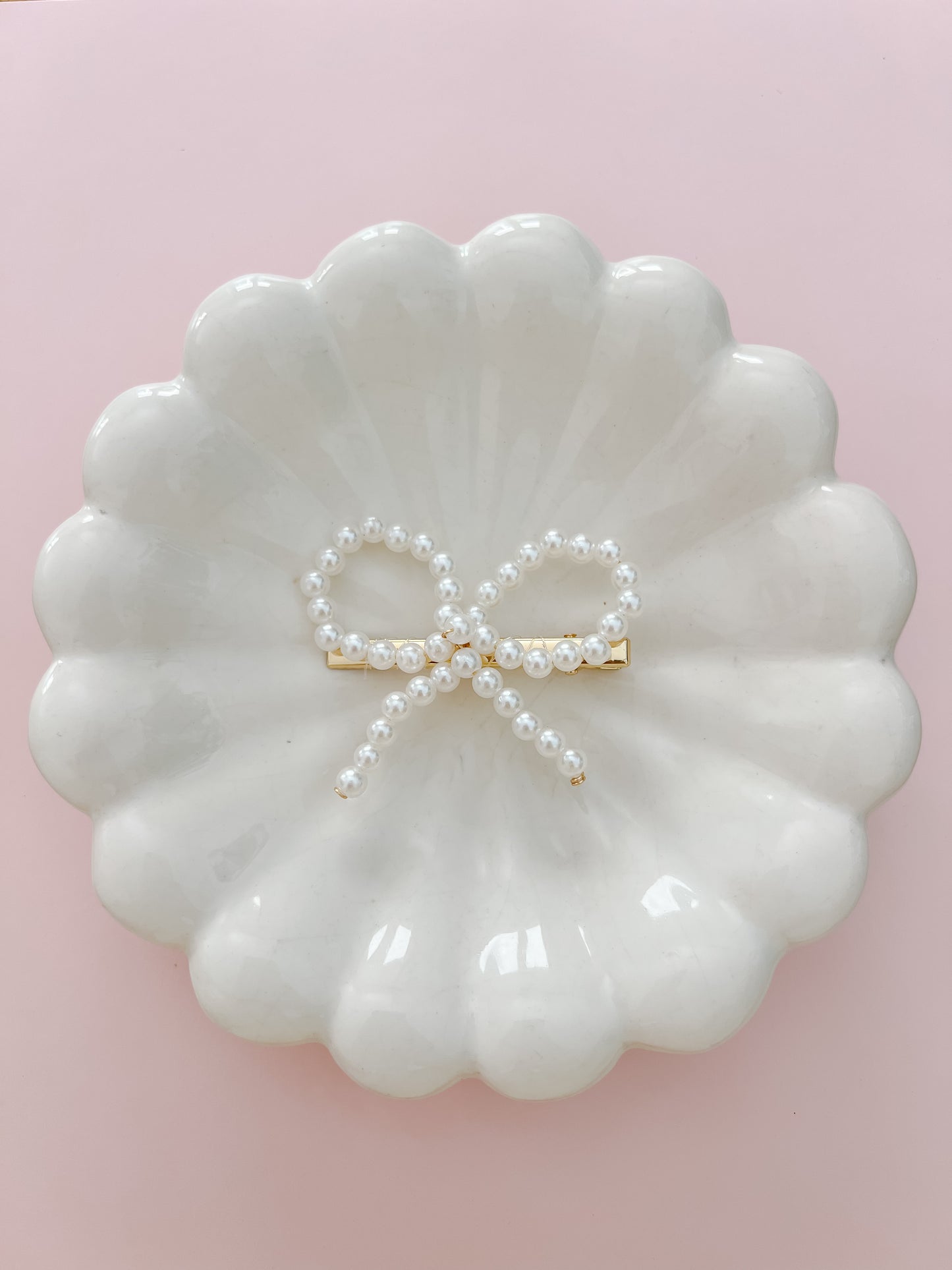 Pearl Bow Clip