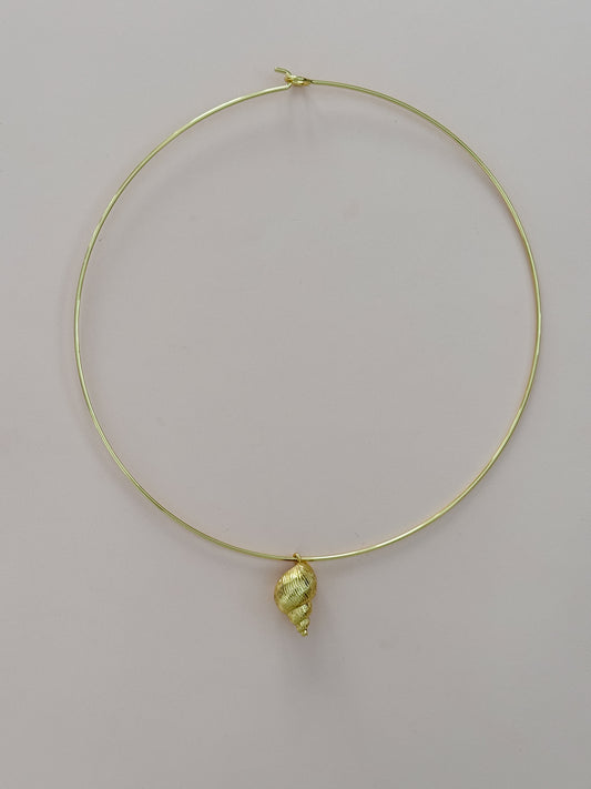 Gold Shell Collar Necklace