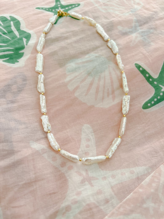 Rectangle Pearl Necklace