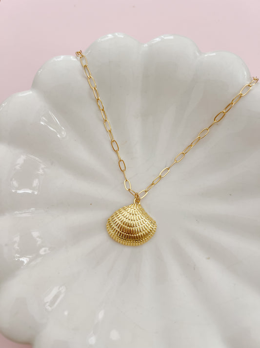 Gold Venus Shell Necklace