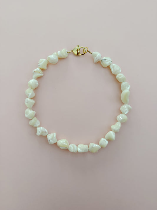 Cream Chunky Mother of Pearl Necklace