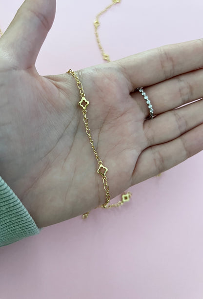 Gold or Silver Quatrefoil Chain Necklace