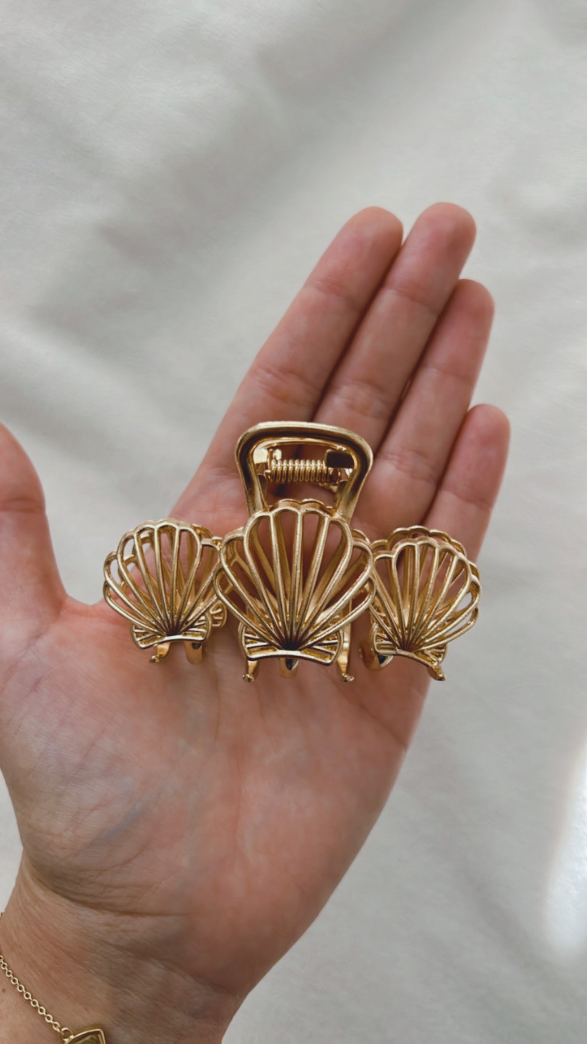 3 Gold Shells Hair Claw Clip