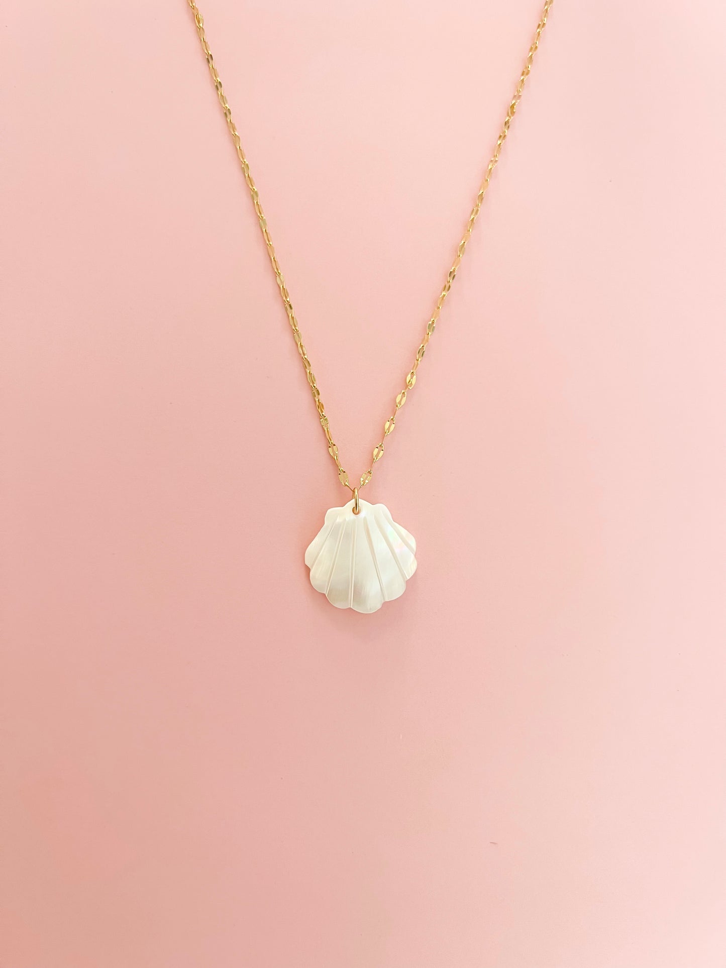 Mother of Pearl Shell Necklace